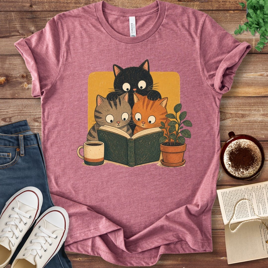 T-Shirt Heather Mauve / S Curious Cats Reading Together T-Shirt