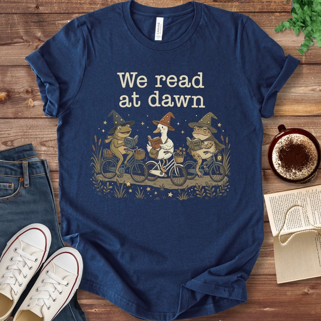 T-Shirt Navy / S We Read At Dawn Frog & Goose T-Shirt